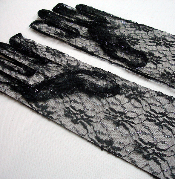 Black lace glove